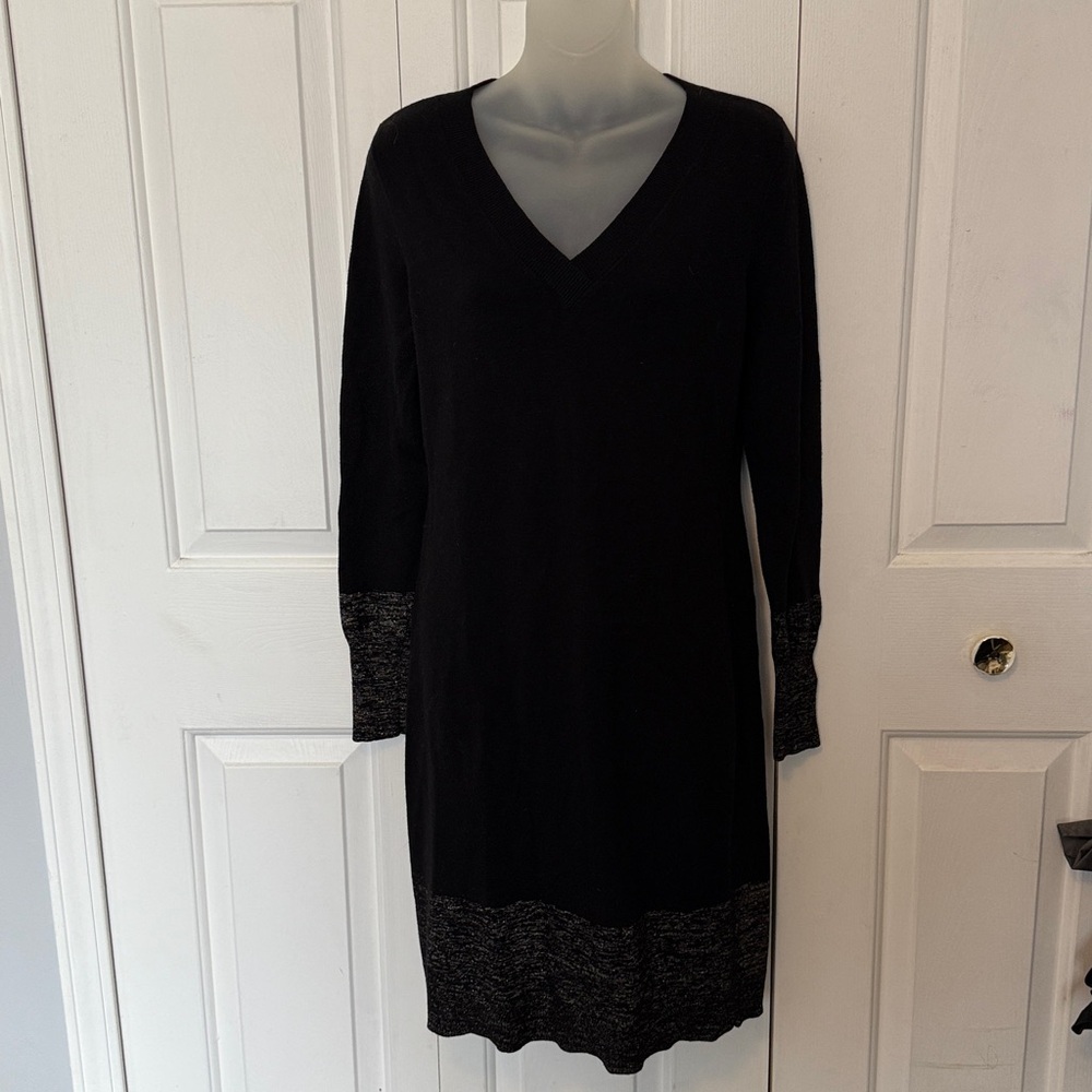 Ann Taylor V-NECK Sz M Sweater Dress Black Gold GUC B1313